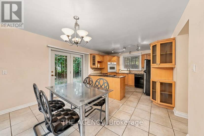 48 Silvergrove Road — photo 12 of 24