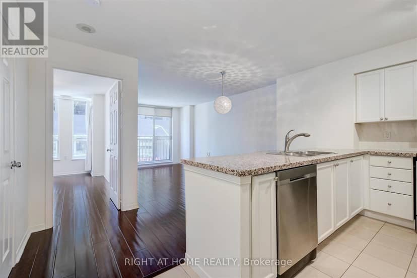 507 - 388 Bloor Street E — photo 13 of 20