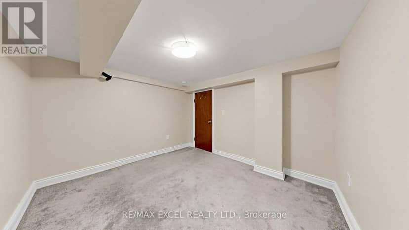 11 Hutton Avenue — photo 38 of 40