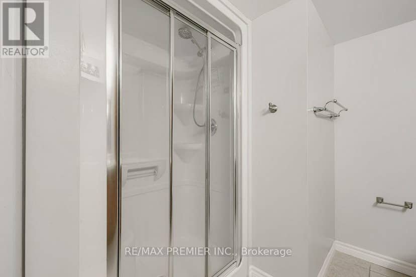 112 - 1380 Main Street E — photo 19 of 31