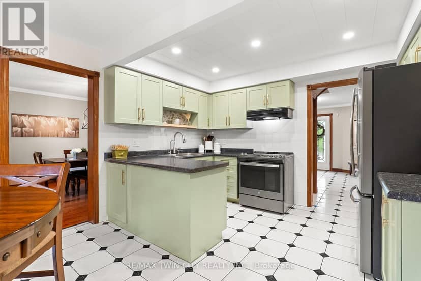 98 Wallace Drive, Cambridge, photo 6
