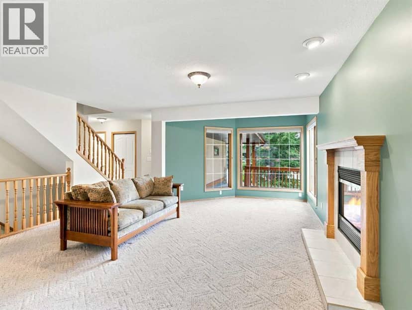 2 Terrace Place, Canmore, photo 3