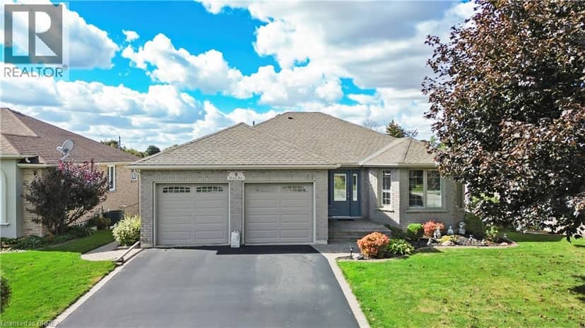 9 NIXON AVE Avenue — photo 1 of 40