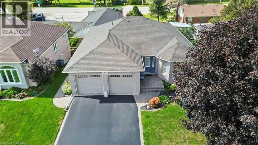 9 NIXON AVE Avenue — photo 2 of 40