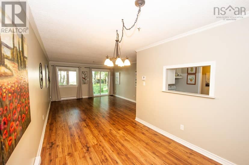 207 2 Lombardy Lane — photo 13 of 38