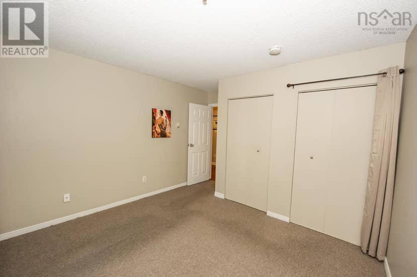 207 2 Lombardy Lane — photo 21 of 38