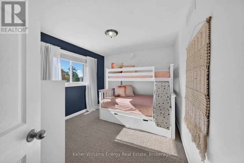 53 Lake Breeze Court — photo 22 of 40
