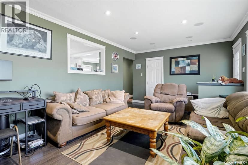 304 Halifax STREET N, Regina, photo 4
