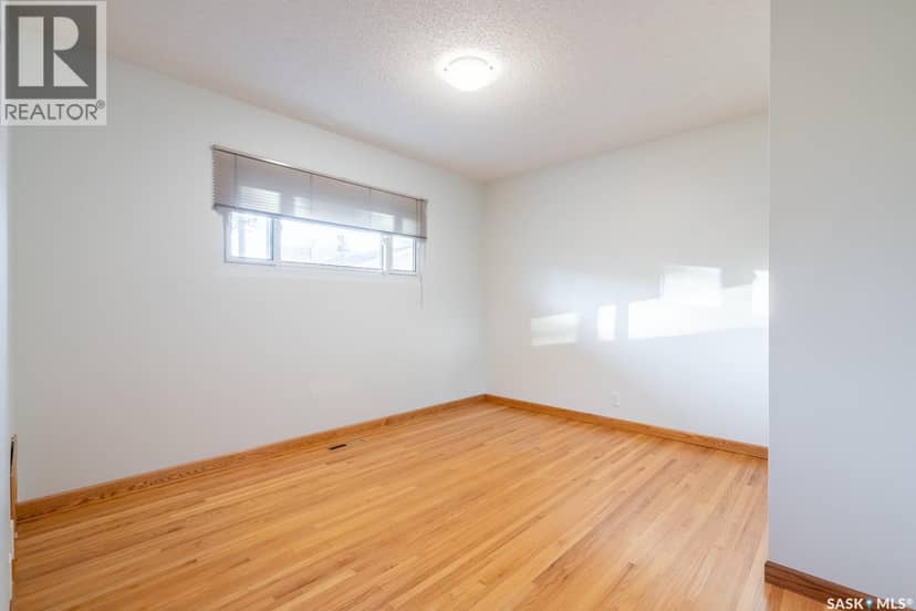 224 Frontenac Drive — photo 11 of 33