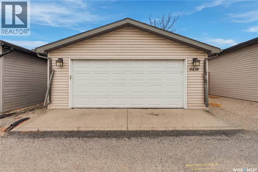 4438 Nicurity DRIVE — photo 34 of 37