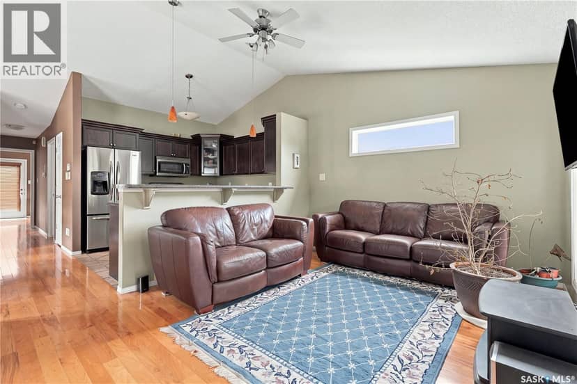 4438 Nicurity DRIVE — photo 4 of 37