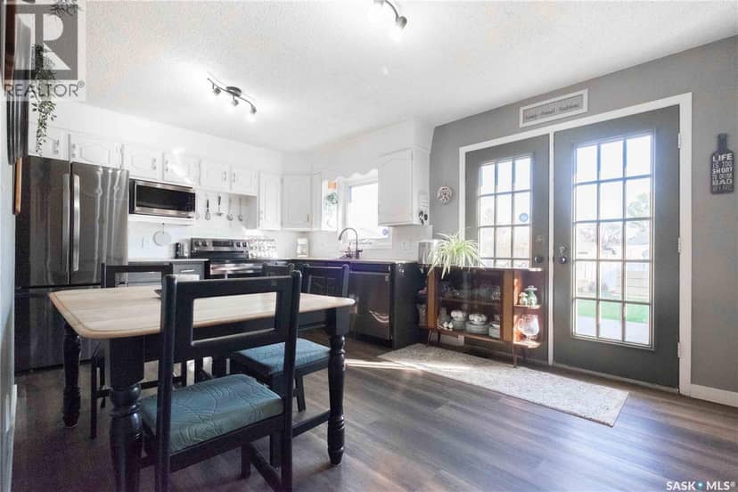 311 Black DRIVE — photo 16 of 40