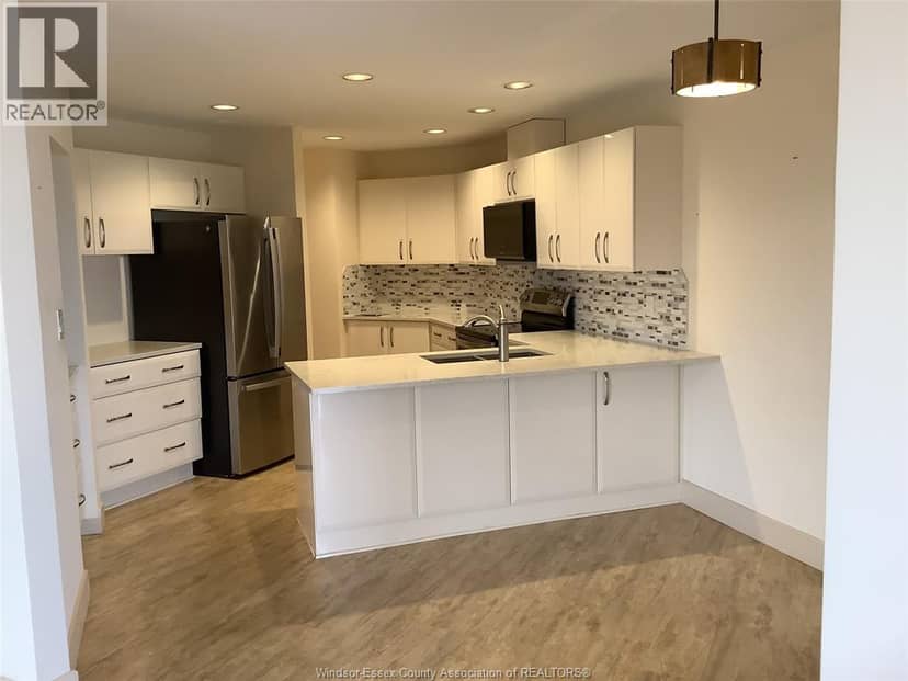 5151 RIVERSIDE DRIVE Unit# 503 — photo 3 of 27
