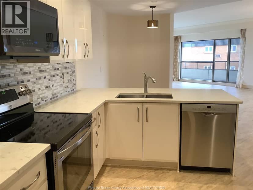 5151 RIVERSIDE DRIVE Unit# 503 — photo 4 of 27