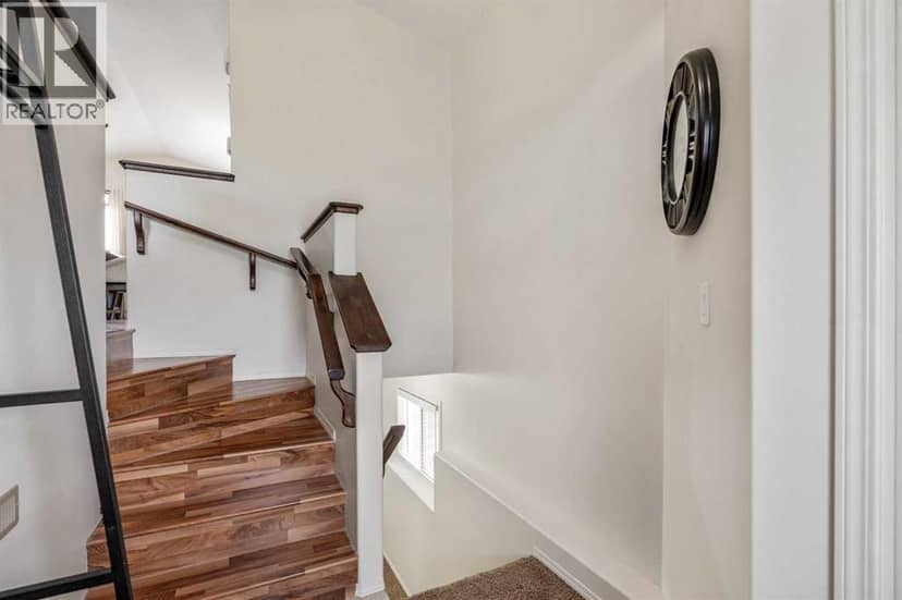 113 Mt Sundance Crescent W, Lethbridge, photo 5