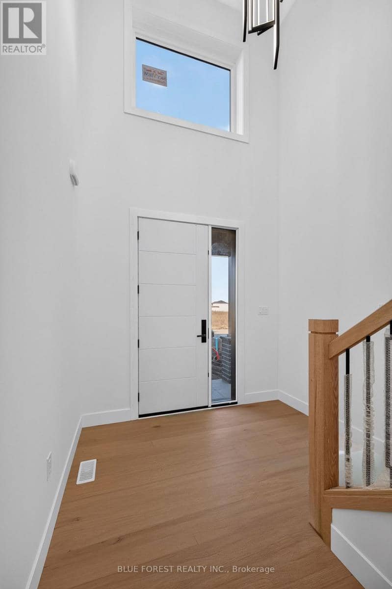 50 Beer Crescent, Strathroy-Caradoc, photo 2