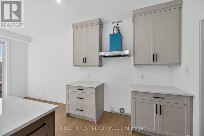 50 Beer Crescent, Strathroy-Caradoc, photo 8