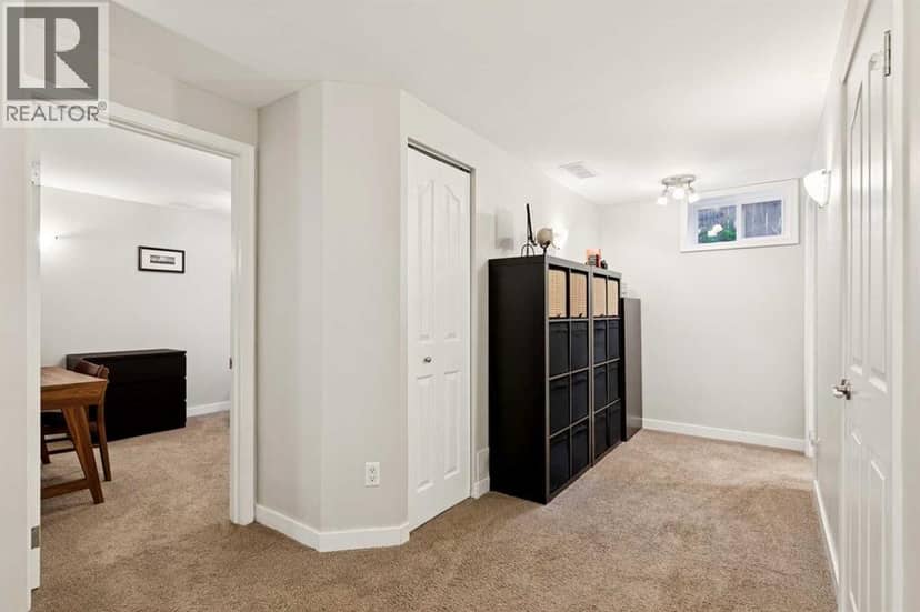 5327 17 Avenue SW — photo 27 of 40