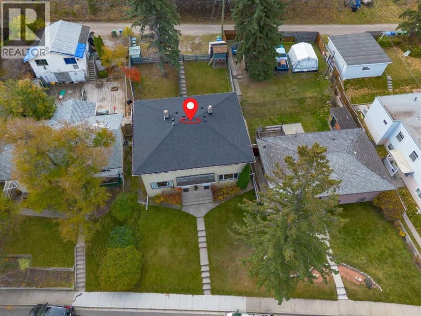 211/213 43 Avenue SW — photo 19 of 37
