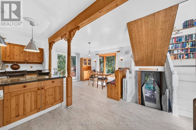 7524 Flewellyn Road — photo 8 of 40