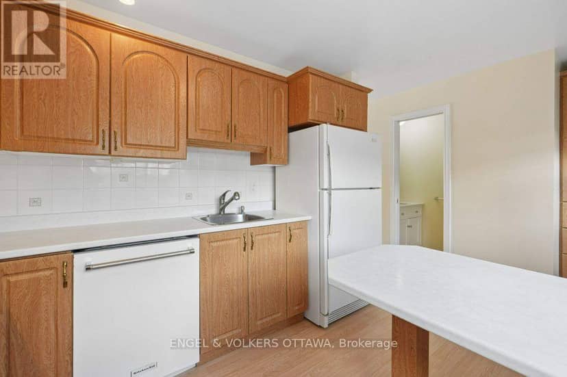 18 - 1280 Cahill Drive — photo 16 of 33
