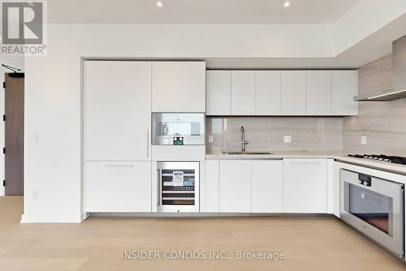 1703 - 1315 Bay Street — photo 18 of 40