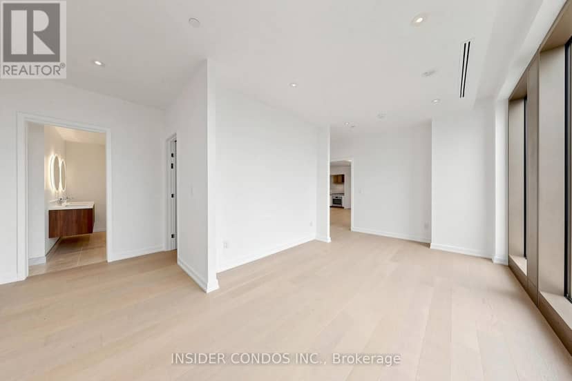 1703 - 1315 Bay Street — photo 30 of 40