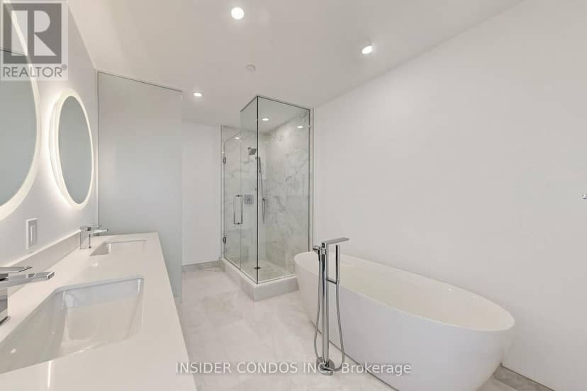 1703 - 1315 Bay Street — photo 34 of 40