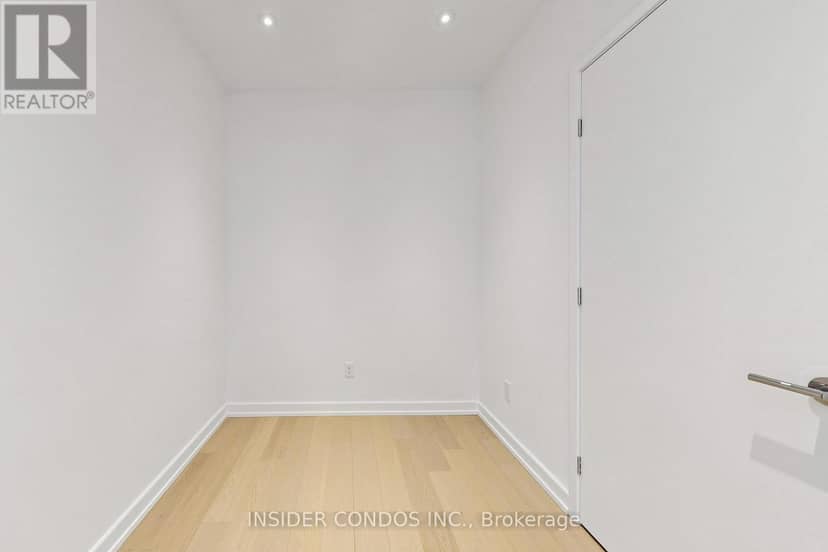 1703 - 1315 Bay Street — photo 39 of 40