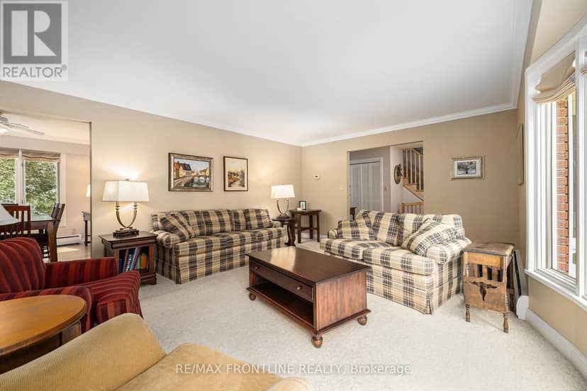12 Glenview Crescent — photo 9 of 40