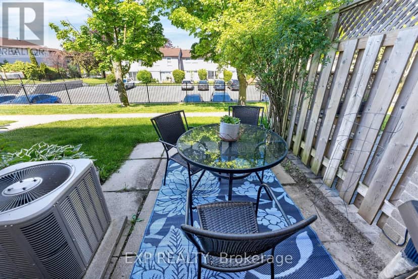 36 - 925 Bayly Street — photo 28 of 28