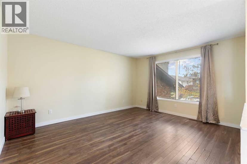 20 Dalhousie Crescent NW, Calgary, photo 3