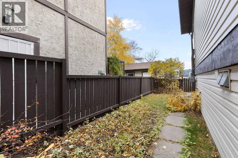 20 Dalhousie Crescent NW — photo 38 of 38