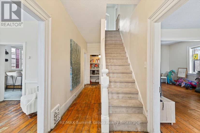 13 Collingwood Street — photo 17 of 40