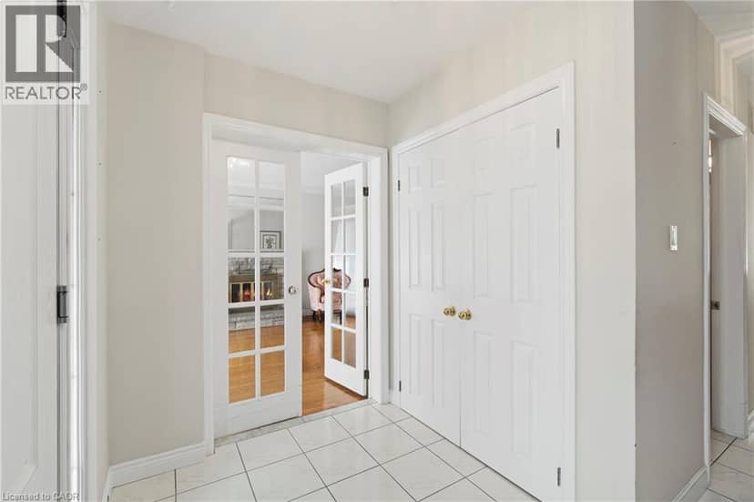 36 BUCKINGHAM Drive, Hamilton, photo 5