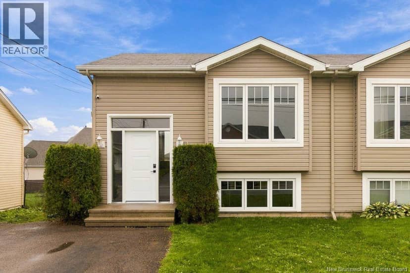 138 Penrose Street — photo 1 of 40