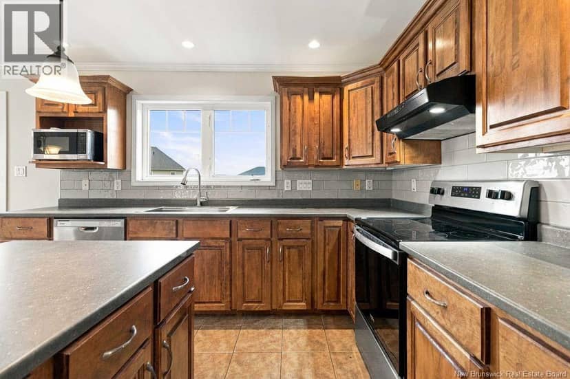 138 Penrose Street — photo 18 of 40