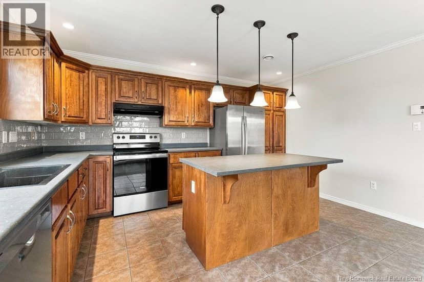 138 Penrose Street — photo 15 of 40
