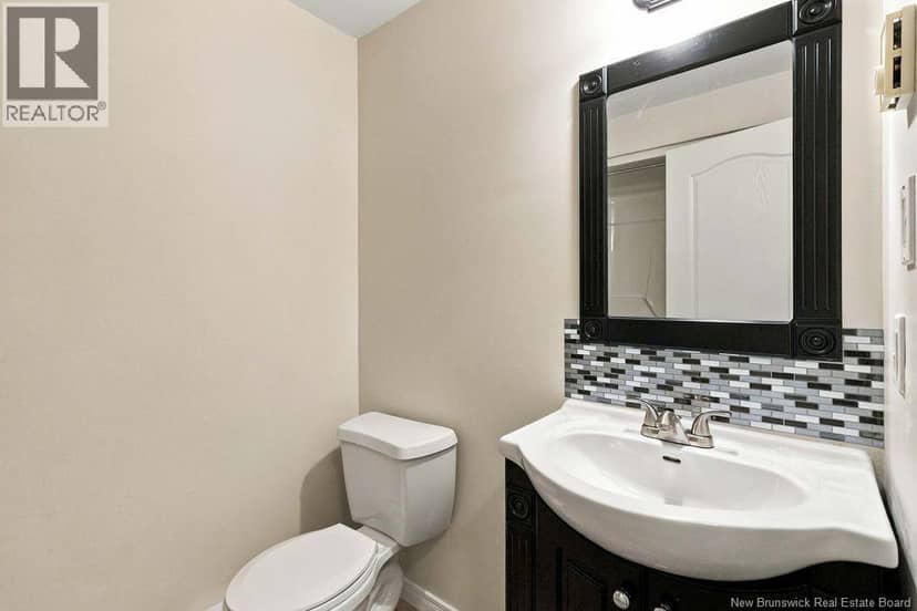 138 Penrose Street — photo 37 of 40