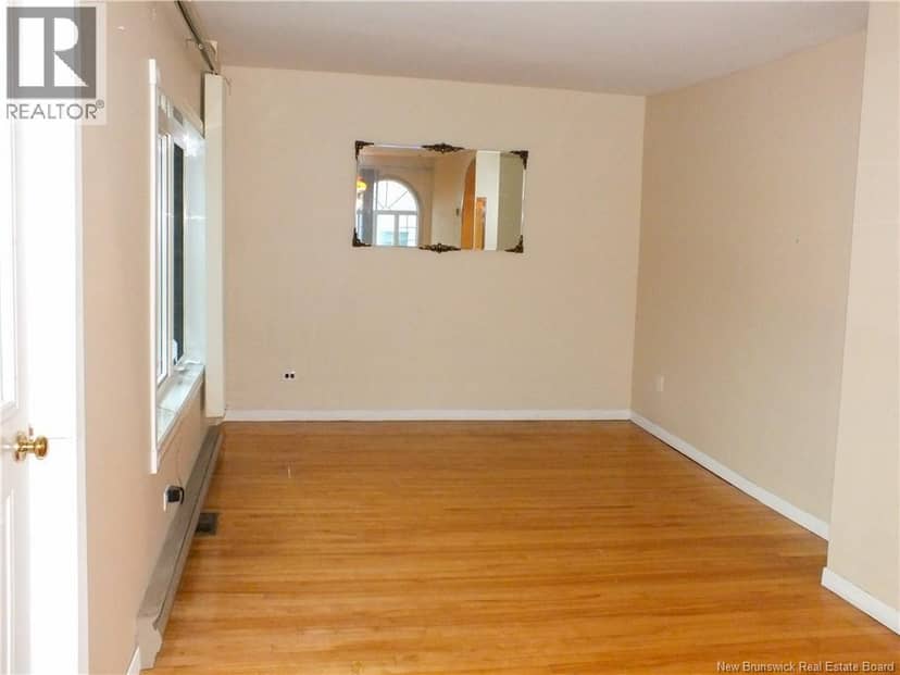 533 Broadway Boulevard West — photo 12 of 40
