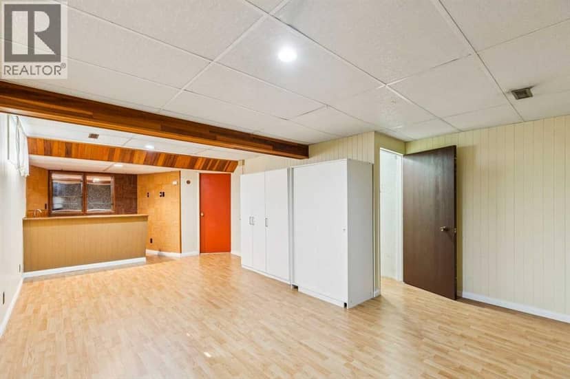 175 Castleridge Drive NE — photo 19 of 22