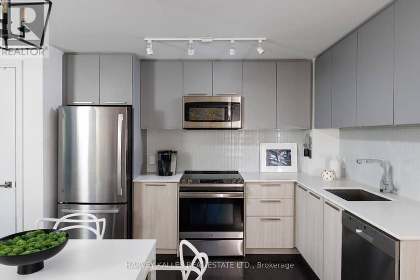 TH49 - 10 Brin Drive — photo 12 of 37