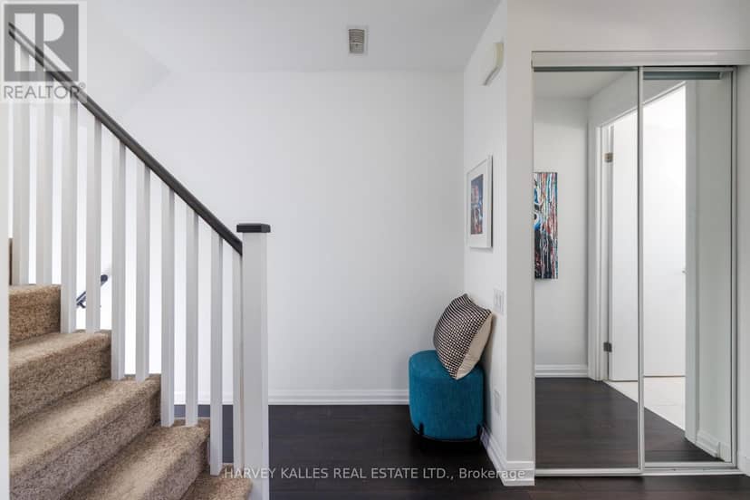 TH49 - 10 Brin Drive, Toronto, photo 4