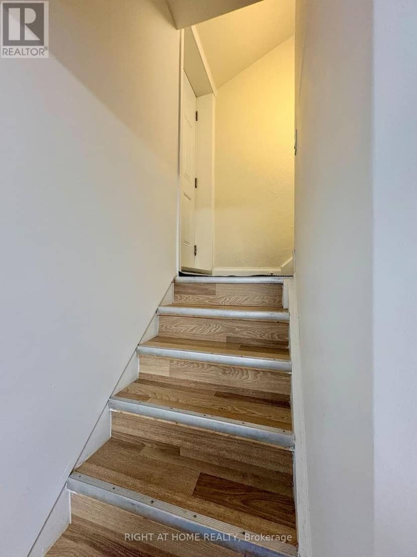 85 Floral Parkway — photo 13 of 24