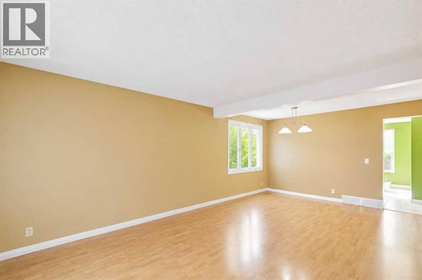 175 Castleridge Drive NE, Calgary, photo 7