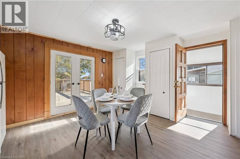 31 JANE Street — photo 11 of 33