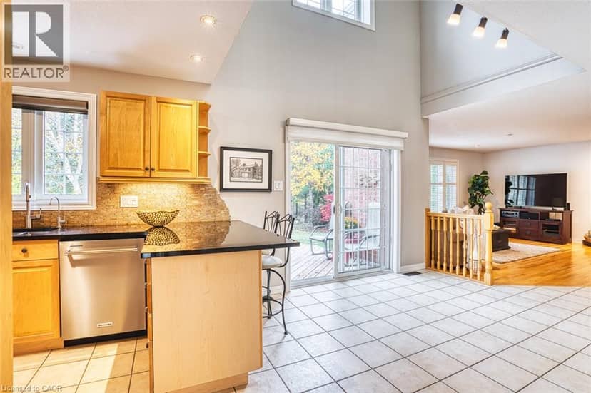 148 CAROLINIAN Lane — photo 15 of 40