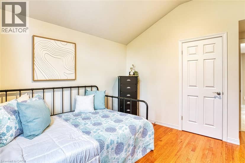 148 CAROLINIAN Lane — photo 33 of 40