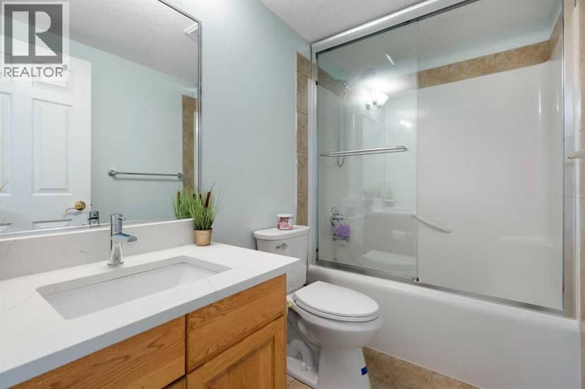 1, 2031 26 Avenue SW — photo 36 of 40