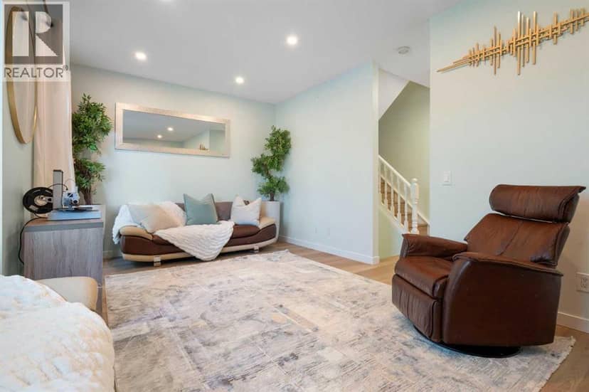 1, 2031 26 Avenue SW, Calgary, photo 5